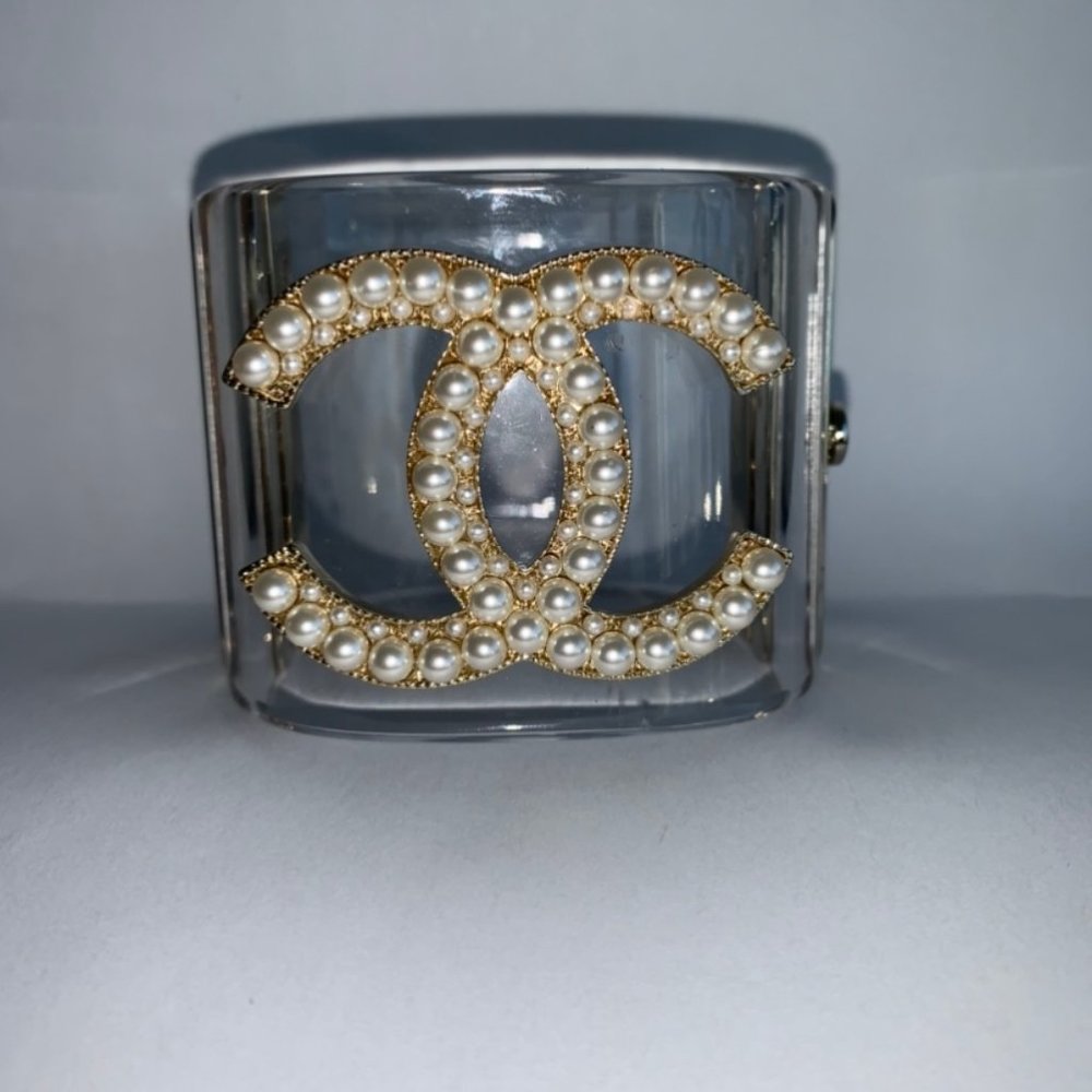 Chanel CC logo transparent Pearl hinged cuff